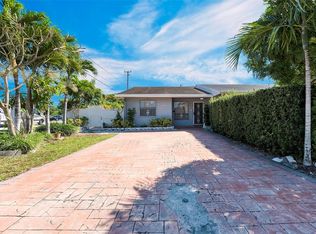 2401 SW 102nd Ave, Miami, FL 33165