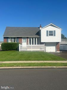 245 Wellington Dr, Warminster, PA, 18974