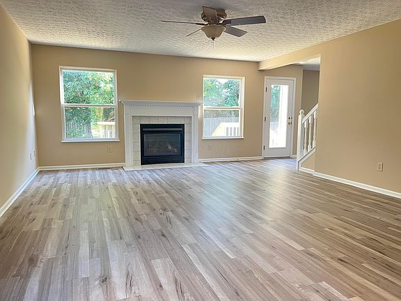 2nd image of 5644 Winsor Woods Dr