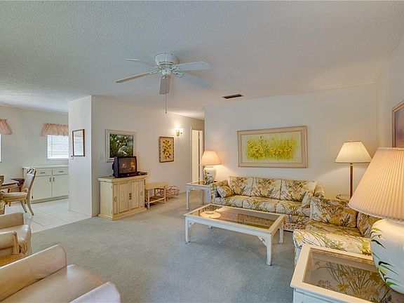 5th image of 9 Vista Palm Ln