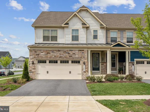 1201 Pennington Dr, Brunswick, MD 21716