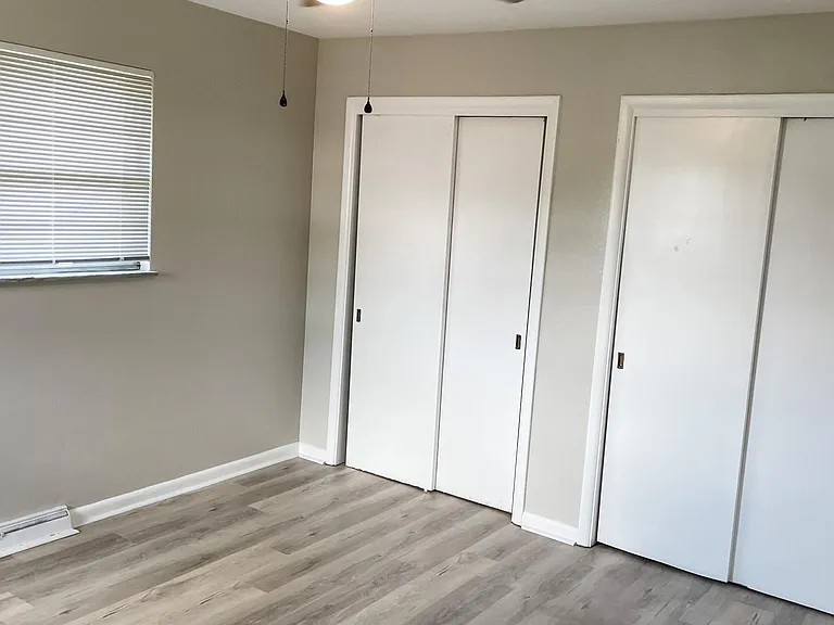 1758 Houston St — Photo 8