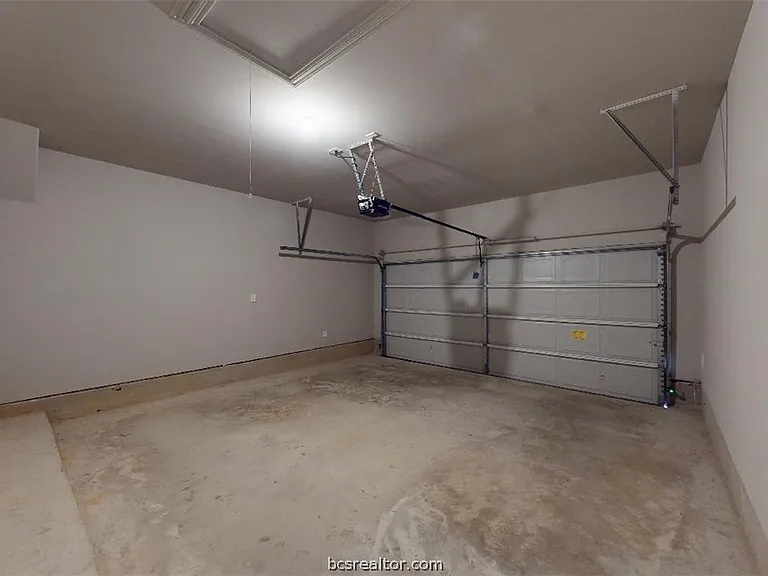 5789 Cerrillos Dr — Photo 29