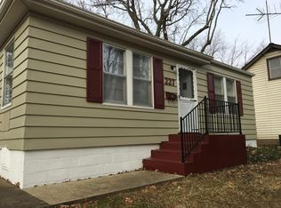 227 Adams St, Edwardsville, IL 62025