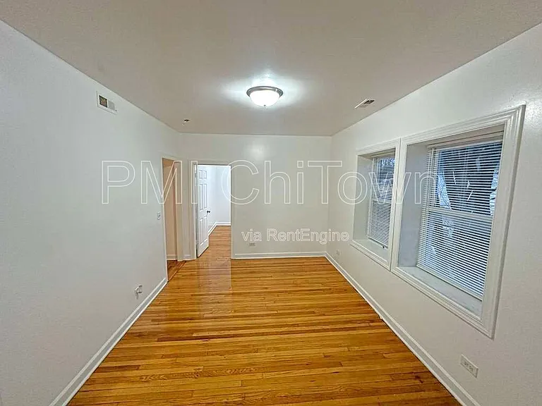 5145 W Ferdinand St — Photo 2