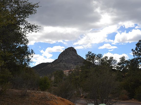 3rd image of 1292 Sierry Peaks Dr