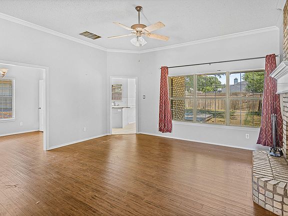 3rd image of 2102 97th St
