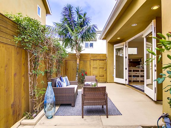 2nd image of 4828 Coronado Ave