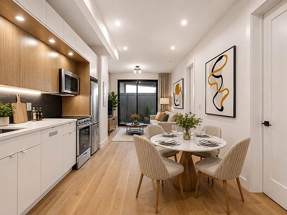 5th image of 494 Manhattan Ave #403E