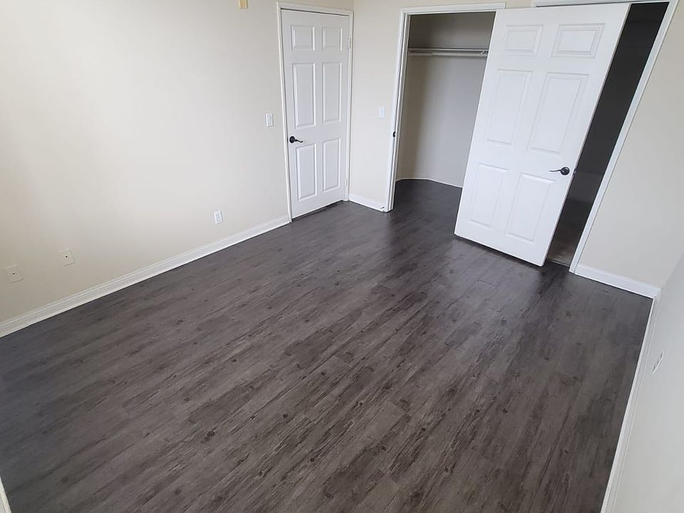 1st image of 22761 Vanowen St APT 202
