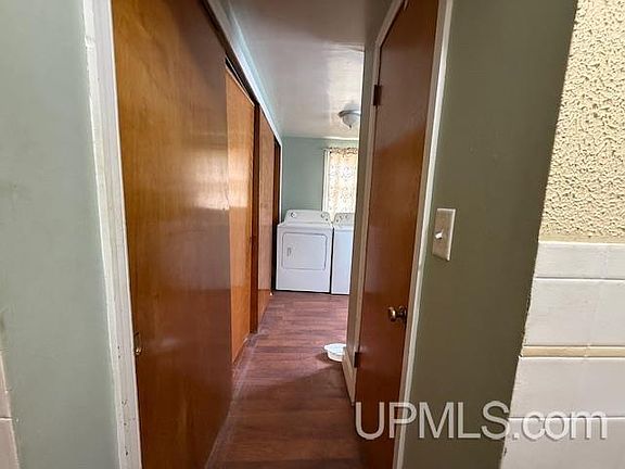 3rd image of 1101 Harrison Ave