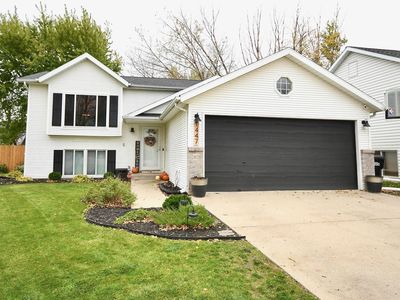 1447 Elmwood Ct, West Fargo, ND, 58078