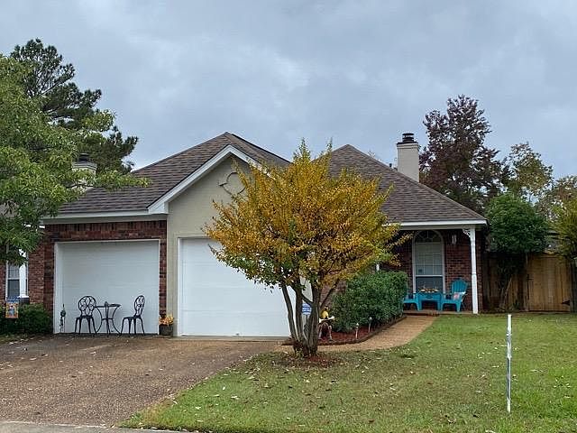1st image of 319 Pelahatchie Shore Dr