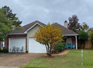 319 Pelahatchie Shore Dr, Brandon, MS 39047