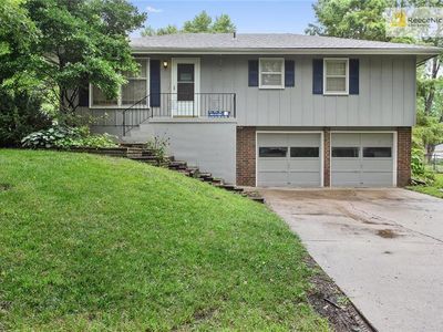 212 SW 20th Ter, Oak Grove, MO, 64075