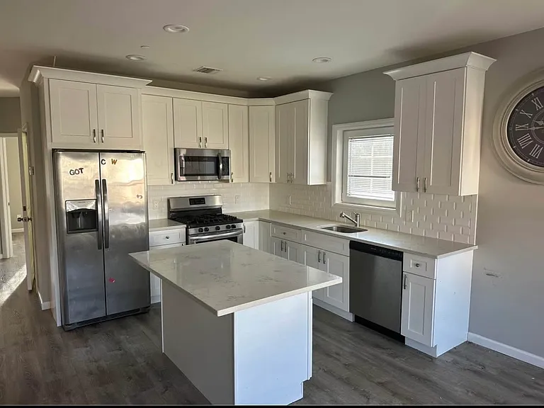 510 Marconi Blvd #1 — Photo 2
