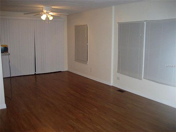 5th image of 812 51st Ave W