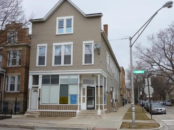 2100 W Barry Ave #2R, Chicago, IL 60618