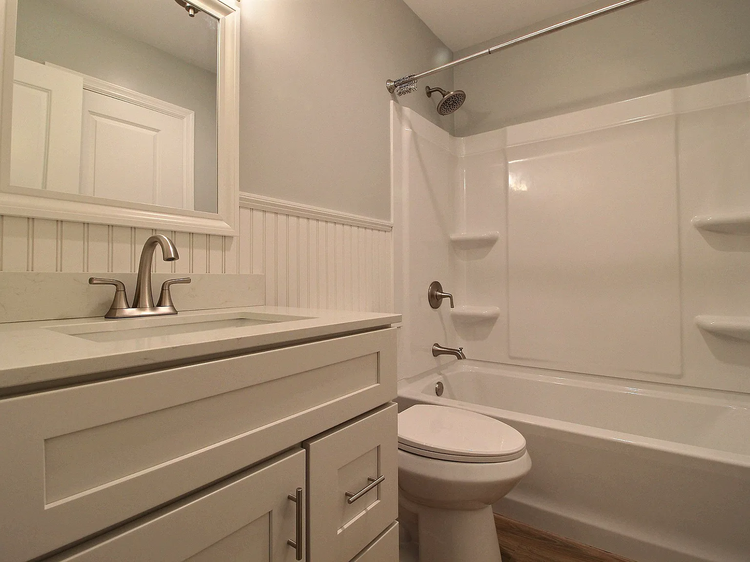 2 bed, 864 sqft, $2,400 — Photo 4