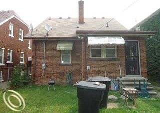 2nd image of 8847 Pinehurst St