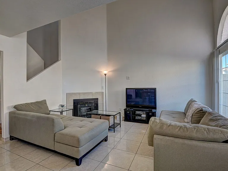 5450 Morris St #1220 — Photo 3