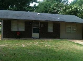 1306 Peach St, Hope, AR 71801