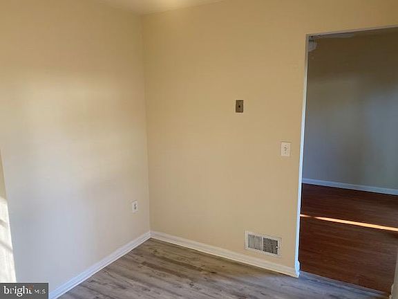 4th image of 20195 Club Hill Dr