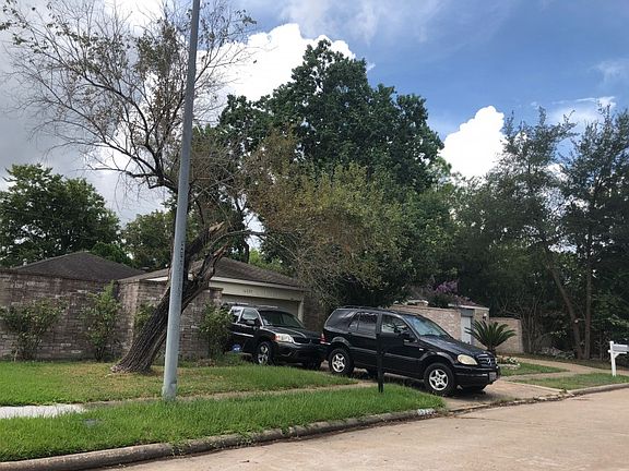 2nd image of 16235 Olive Glen Dr