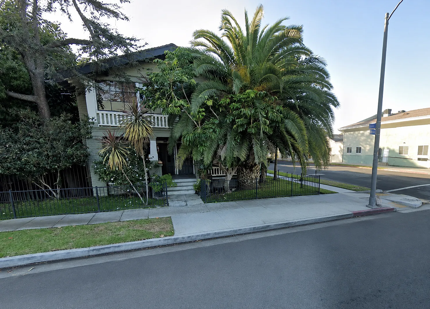 1 bed, 700 sqft, $1,825 — Photo 1