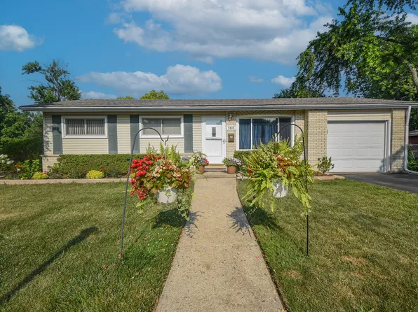 2605 W Vermont Ave, Waukegan, IL 60087