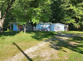 4052 N Water Rd, Sanford, MI 48657