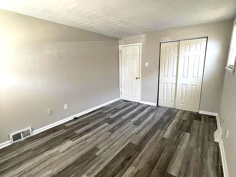 3330 Primrose Rd #1 — Photo 20