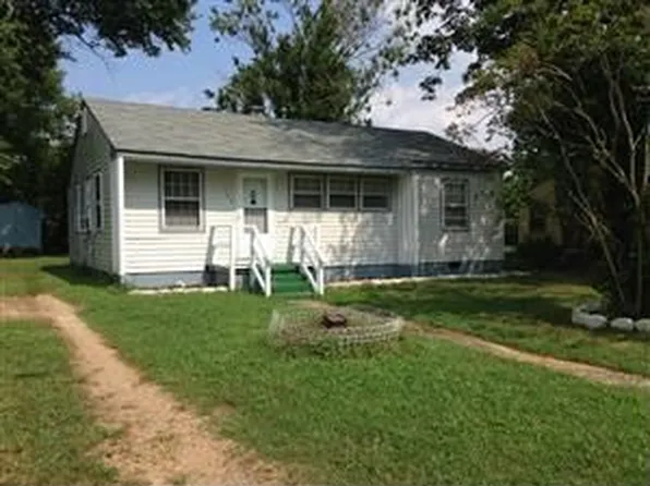 135 W Semple Rd, Williamsburg, VA 23185