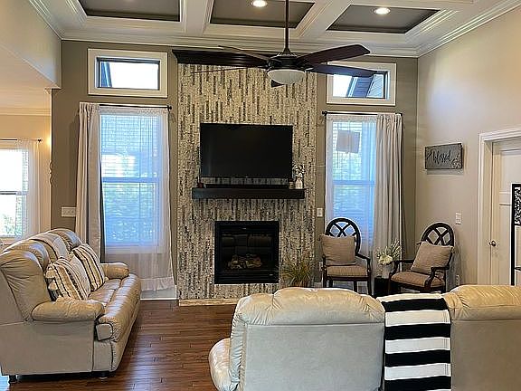 3rd image of 1746 Whitewater Ct