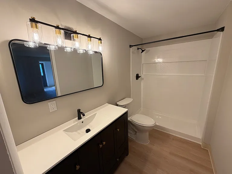 143 Capri Dr — Photo 12