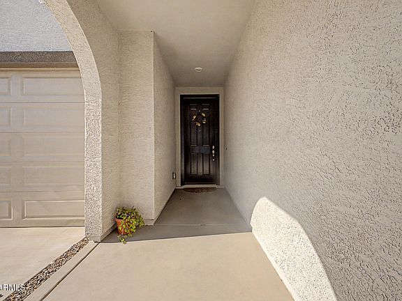 4th image of 2856 W Monte Way