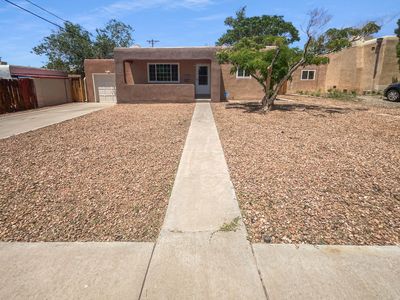 2711 Monterey Ave SE, Albuquerque, NM, 87106