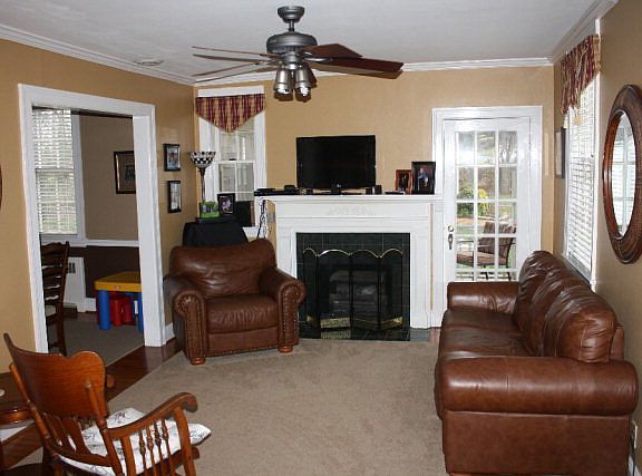 2nd image of 310 Thomas Hts