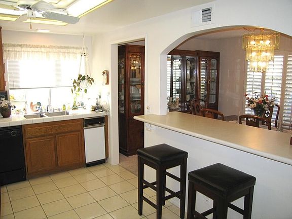 Kitchen with breakfast bar.