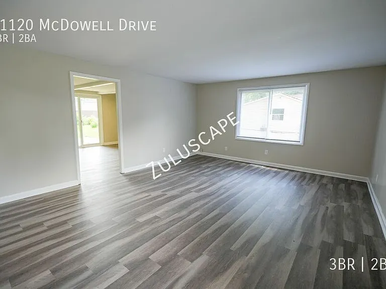11120 McDowell Dr — Photo 2