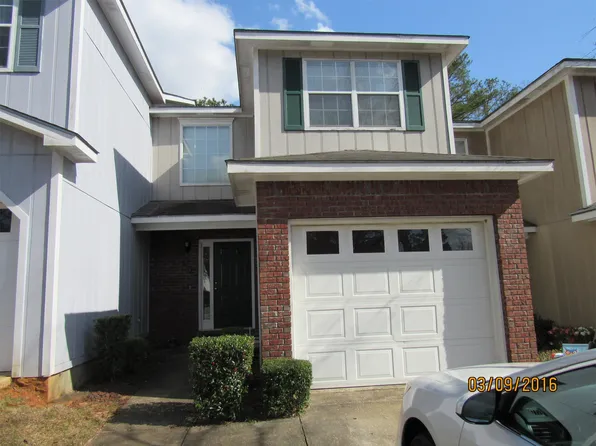 112 Pineridge Dr, Enterprise, AL 36330