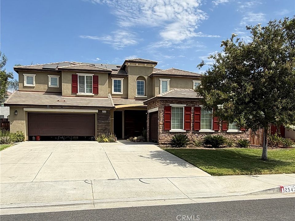 2nd image of 25432 Delphinium Ave