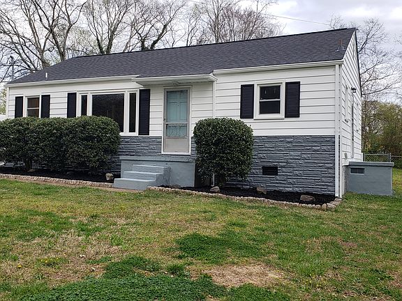 2nd image of 1206 Sewanee Dr