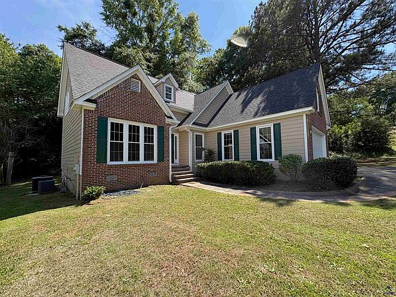 3rd image of 405 Ashville Dr