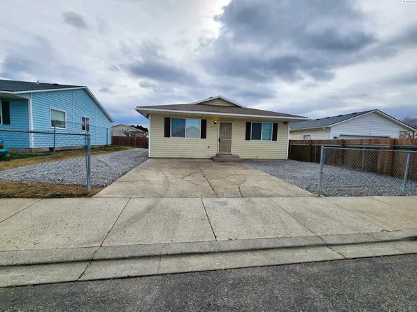 854 Ismo Loop, Sunnyside, WA 98944