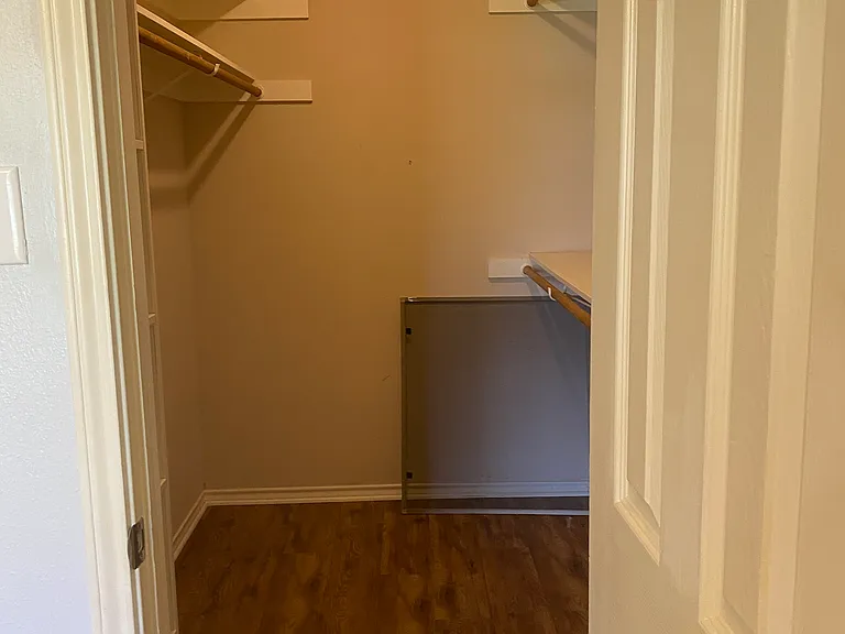 5606 Cliffwood Dr — Photo 11