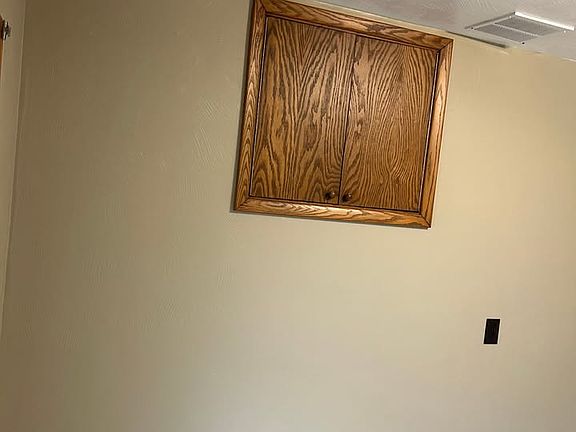 5th image of 2702 Raspberry St #1