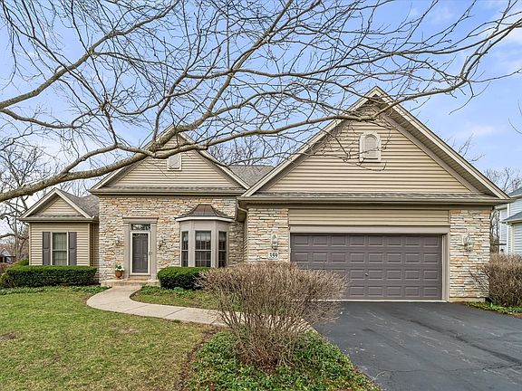 3rd image of 359 Johnson Woods Dr