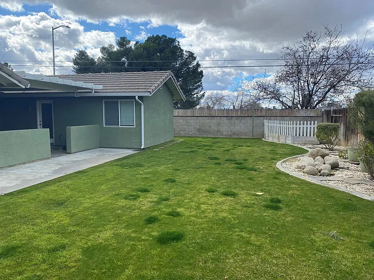 6440 Abby Rose Ave — Photo 10