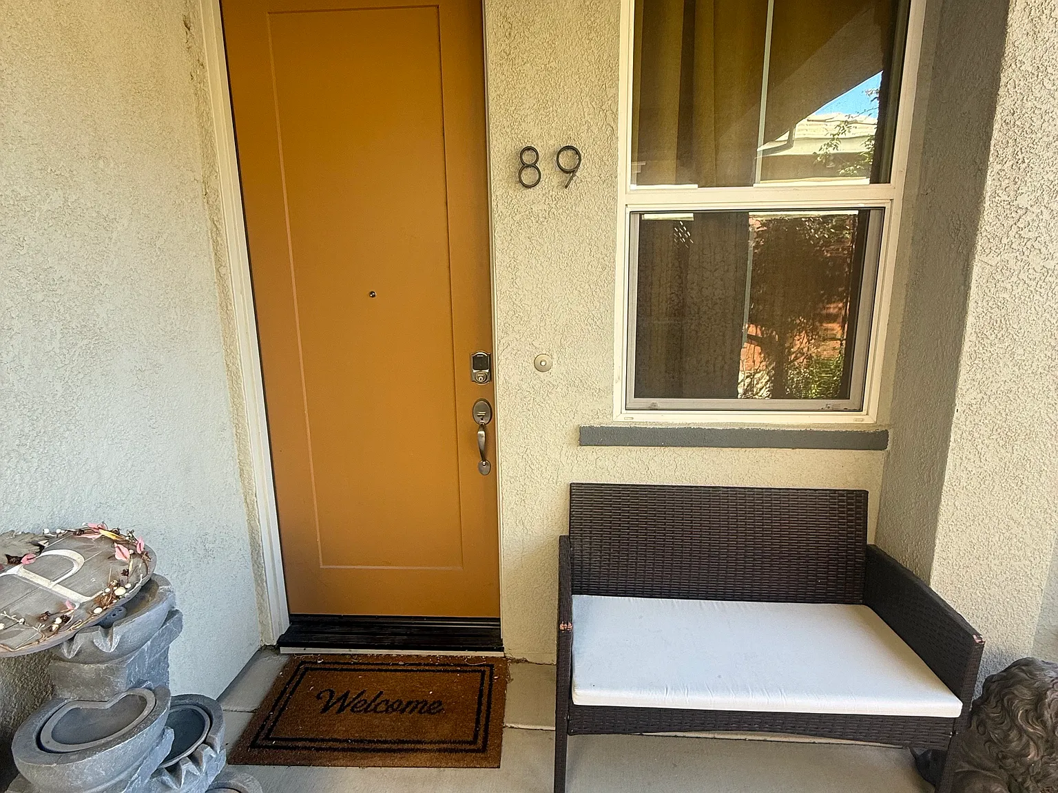 4 bed, 3300 sqft, $1,580 — Photo 3